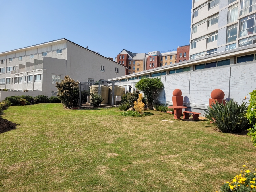2 Bedroom Property for Sale in Summerstrand Eastern Cape